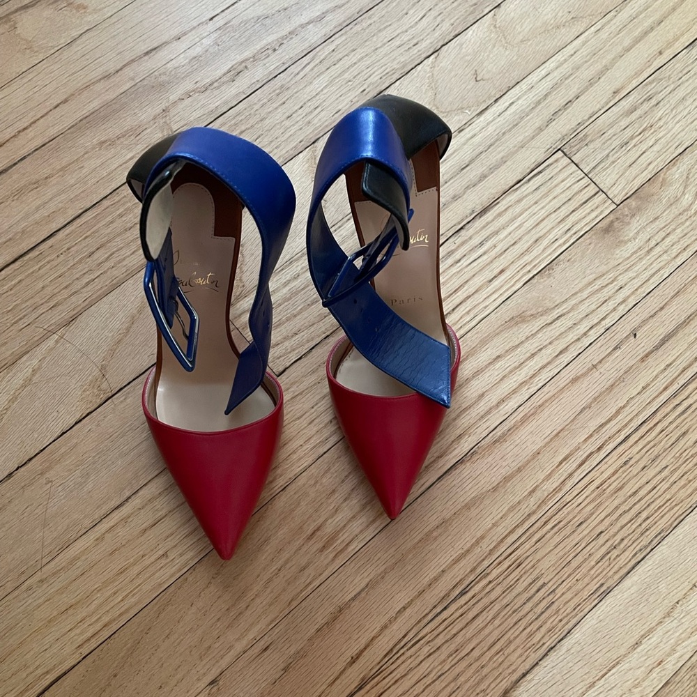 New Louboutin high heels. Size 37.5 or women’s 7.